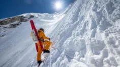 เจาะลึกหนังอินดี้สัปดาห์นี้: สารคดีเอเวอเรสต์จาก Jimmy Chin ปะทะหนังระทึกขวัญ Breeder และทัพหนังฟอร์มเล็กตบเท้าเข้าโรง