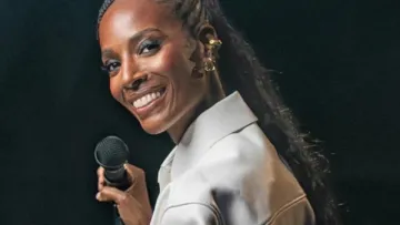 Zainab Johnson: Toxically Optimistic ฉากท้ายเครดิตมีไหม? สรุปข้อมูลก่อนดู